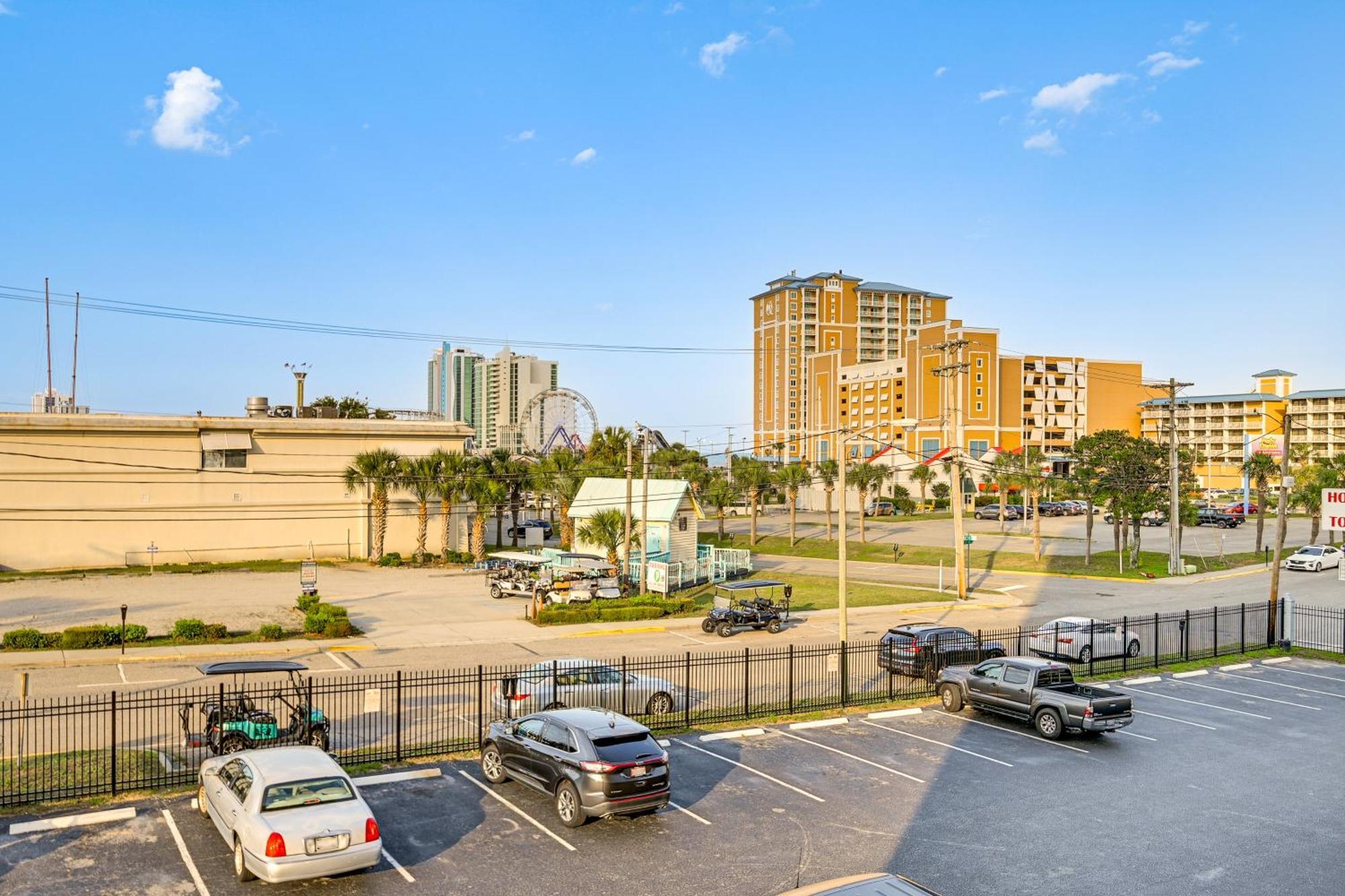 Updated Resort Condo, Walk To Myrtle Beach! Exterior photo