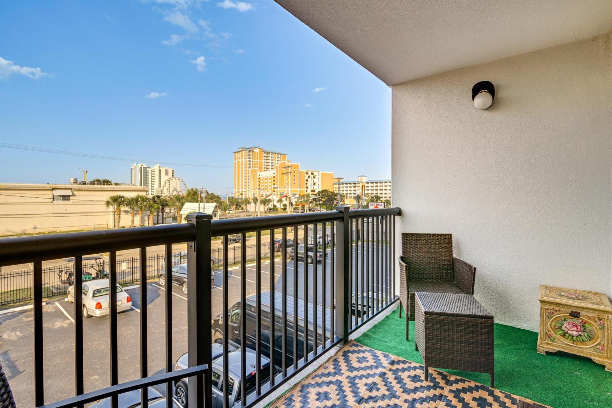 Updated Resort Condo, Walk To Myrtle Beach! Exterior photo