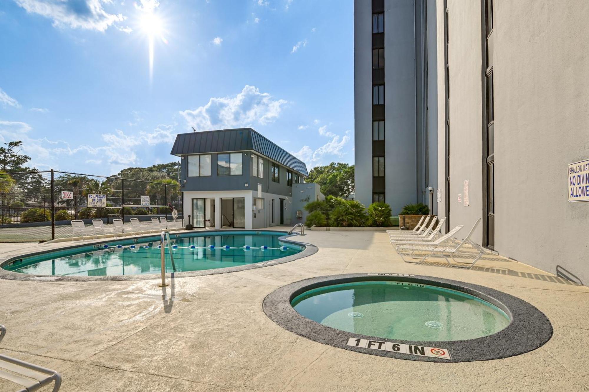 Updated Resort Condo, Walk To Myrtle Beach! Exterior photo